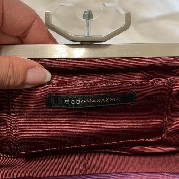 BCBGMax CLUTCH - Picture 5 of 7